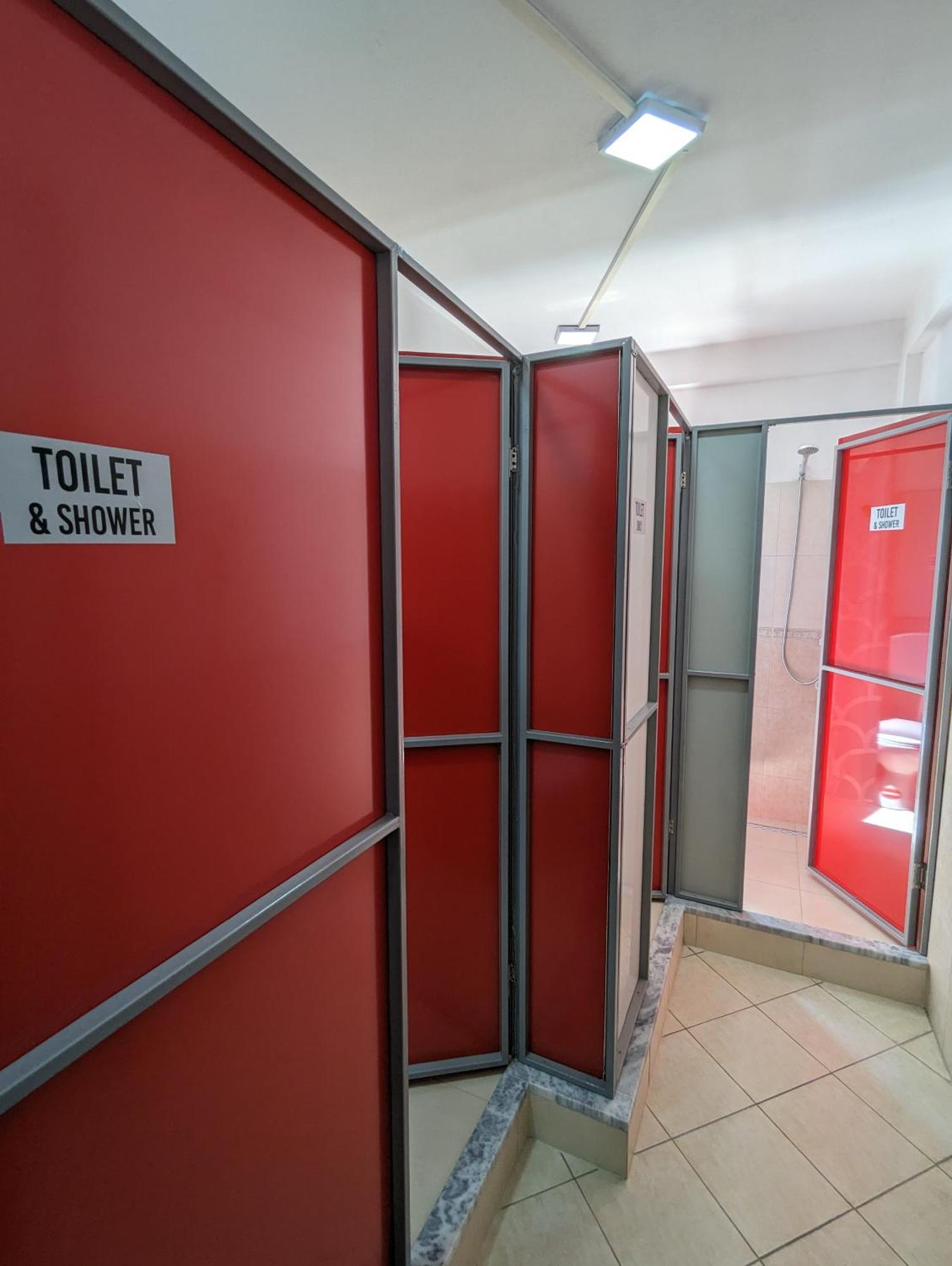 Tias Hostel Shkodër Esterno foto