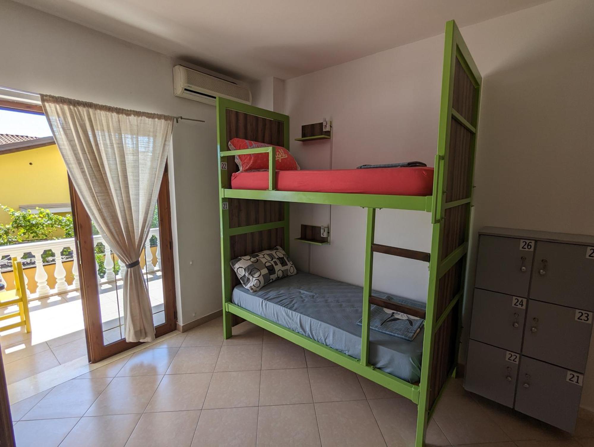 Tias Hostel Shkodër Esterno foto