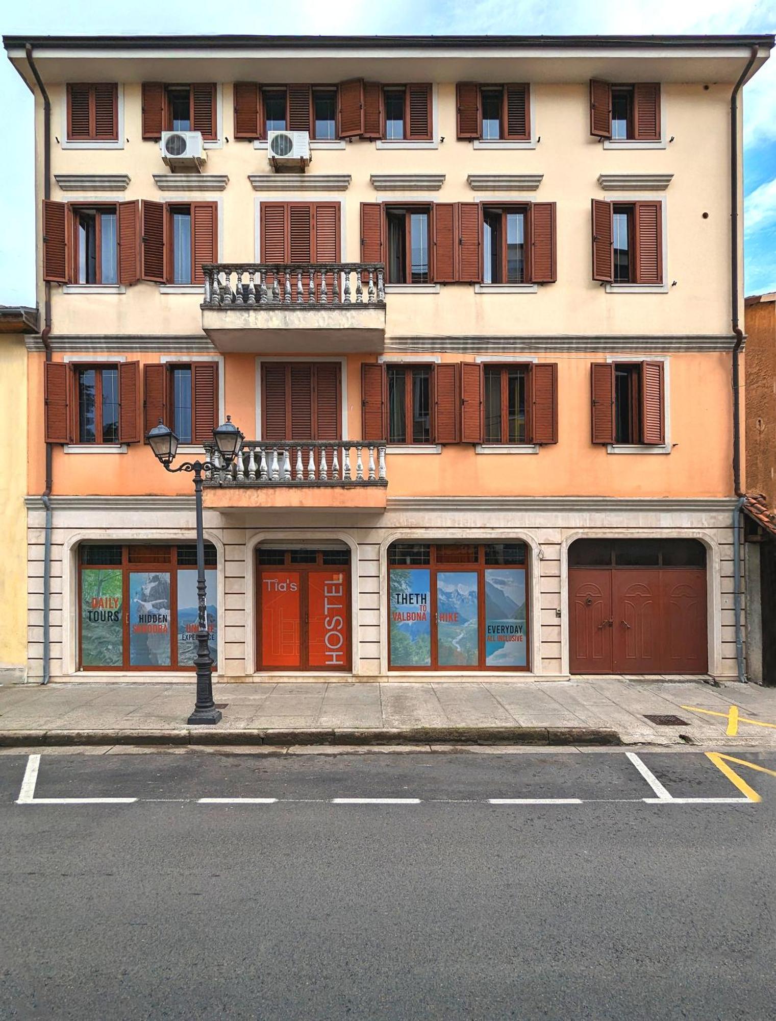 Tias Hostel Shkodër Esterno foto