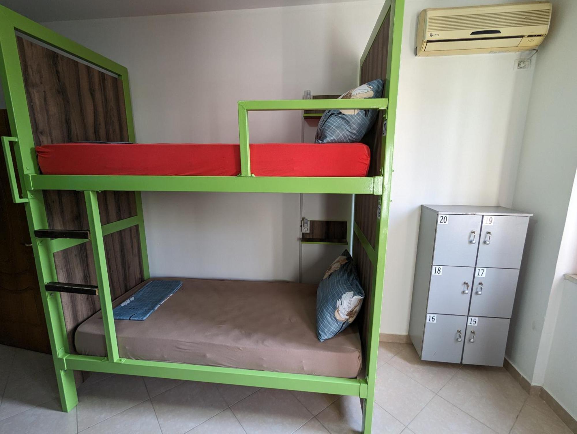 Tias Hostel Shkodër Esterno foto